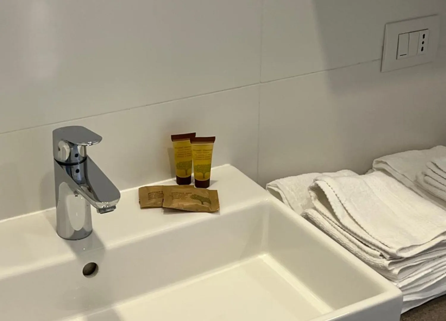 Dreamers Apartment Tirano